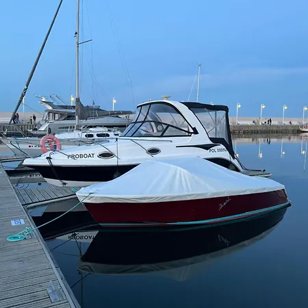 Hotel na wodzie Classic Boat *