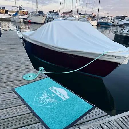 Hotel na wodzie Classic Boat